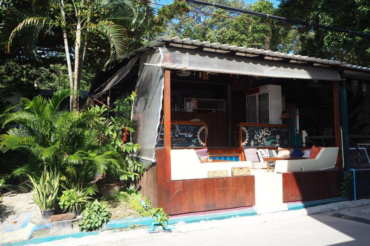 Sundaze Samet - Bar&Hostel Koh Samet Exterior foto